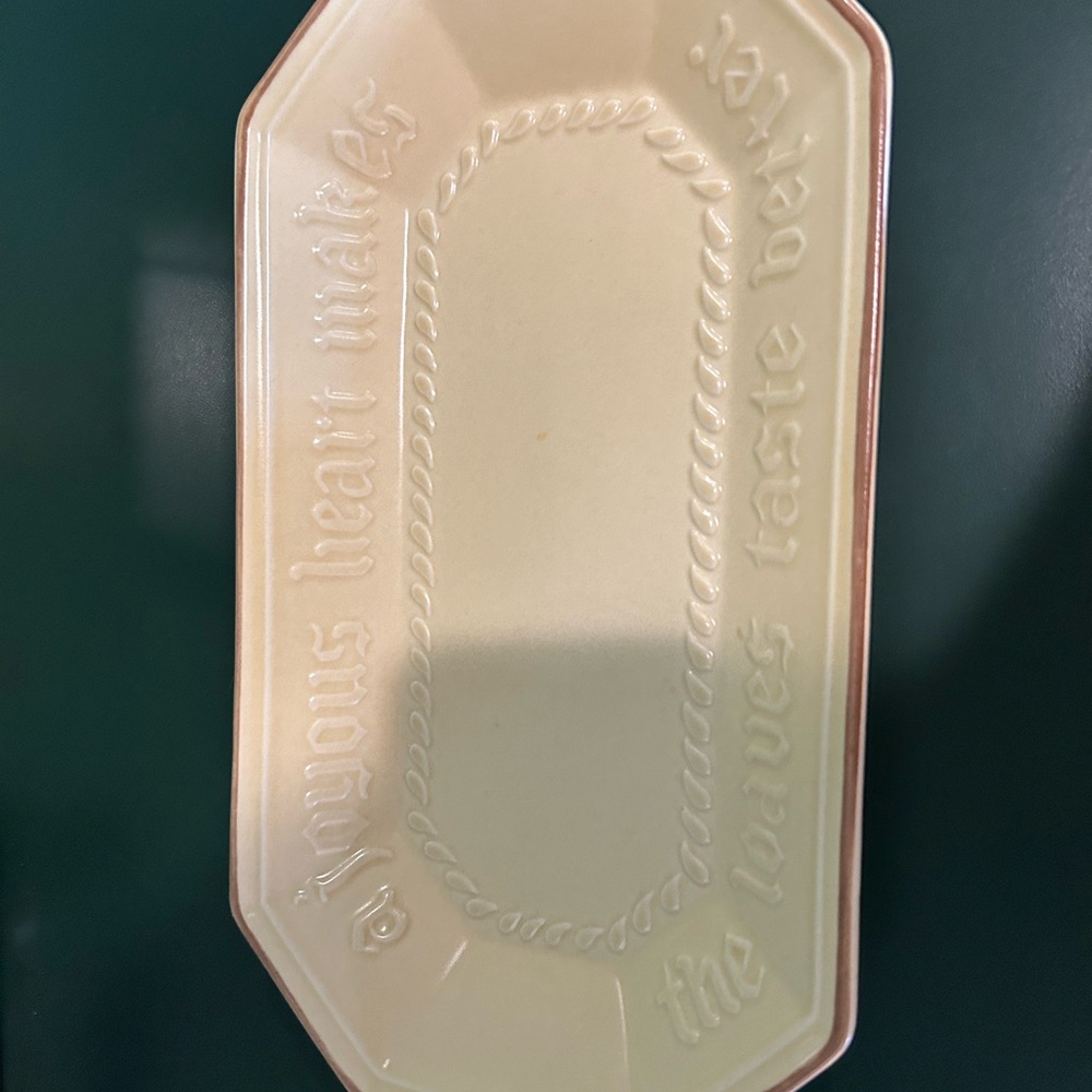 PFALTZGRAFF VILLAGE PATTERN BREAD TRAY VERY GENTLY USED